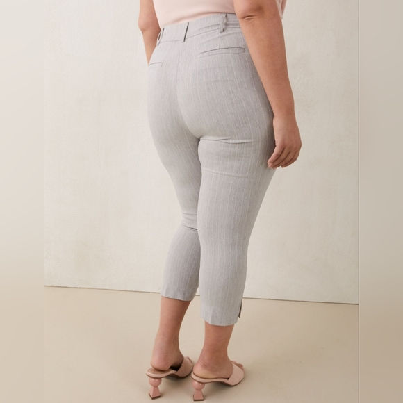 Pennington's Pinstripe Capri 32W - Picture 2 of 5